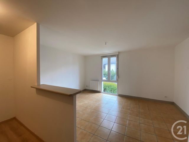 Appartement F3 à louer - 3 pièces - 47.0 m2 - CHATEAUNEUF SUR LOIRE - 45 - CENTRE - Century 21 Trois Rois