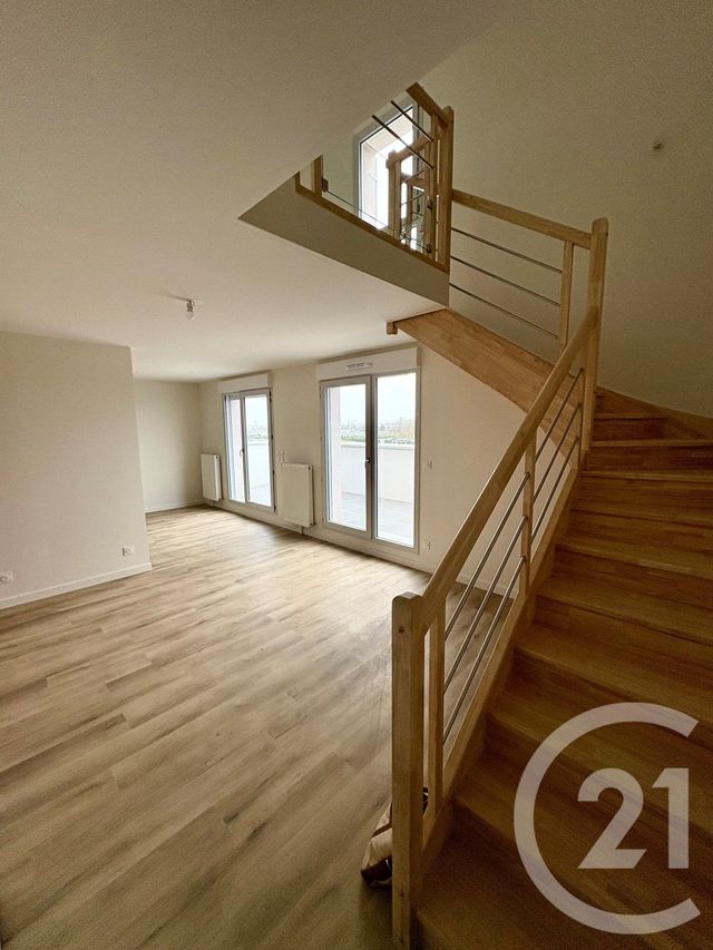 Appartement F3 à louer - 3 pièces - 74.5 m2 - SARAN - 45 - CENTRE - Century 21 Trois Rois