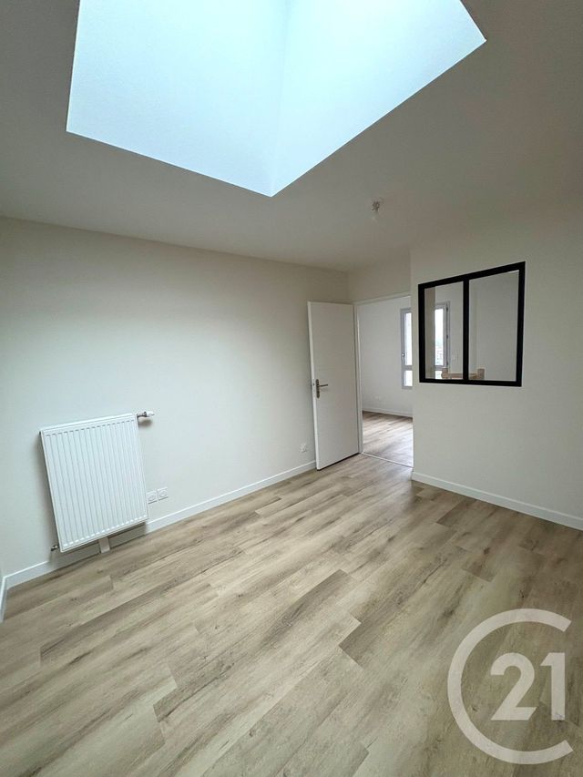 Appartement F3 à louer - 3 pièces - 74.5 m2 - SARAN - 45 - CENTRE - Century 21 Trois Rois