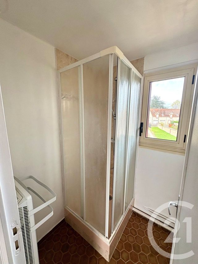 maison à louer - 3 pièces - 125.0 m2 - CHATEAUNEUF SUR LOIRE - 45 - CENTRE - Century 21 Trois Rois