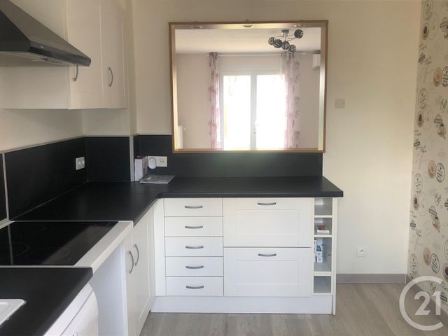 maison à louer - 4 pièces - 89.0 m2 - CHATEAUNEUF SUR LOIRE - 45 - CENTRE - Century 21 Trois Rois