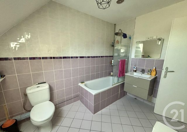 maison à louer - 4 pièces - 89.0 m2 - CHATEAUNEUF SUR LOIRE - 45 - CENTRE - Century 21 Trois Rois