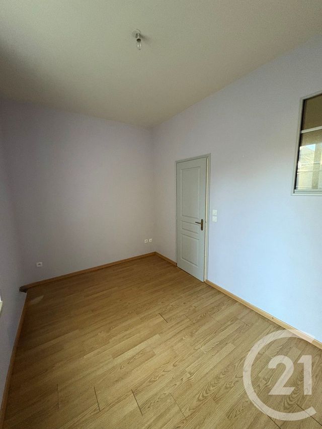 Appartement F2 à louer - 2 pièces - 31.0 m2 - CHATEAUNEUF SUR LOIRE - 45 - CENTRE - Century 21 Trois Rois