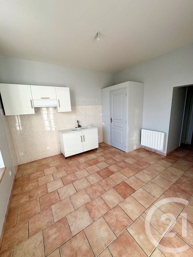 Appartement F2 à louer - 2 pièces - 31.0 m2 - CHATEAUNEUF SUR LOIRE - 45 - CENTRE - Century 21 Trois Rois
