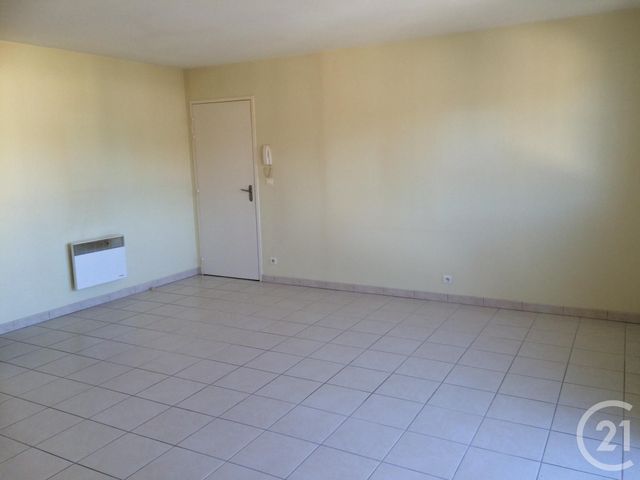 Appartement F2 à louer - 2 pièces - 44.0 m2 - CHATEAUNEUF SUR LOIRE - 45 - CENTRE - Century 21 Trois Rois