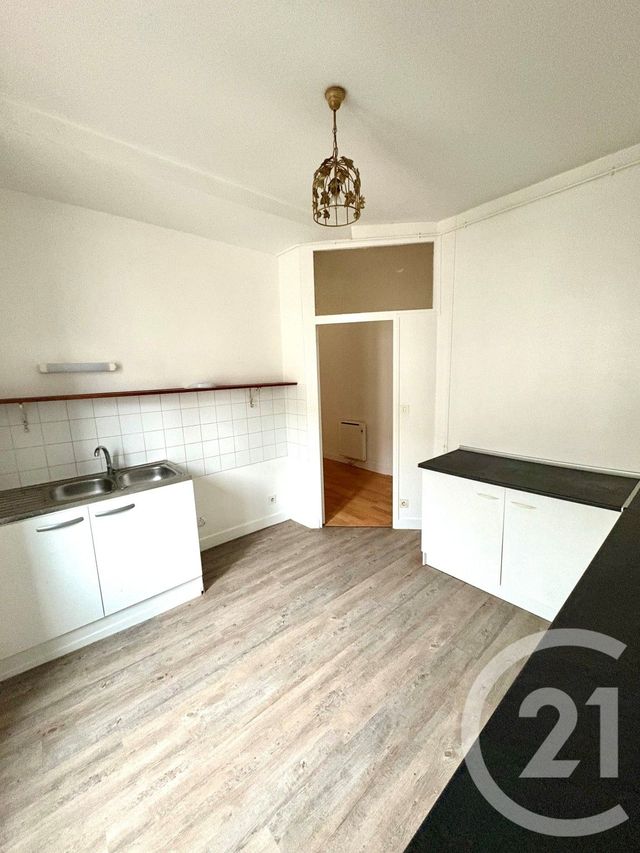 Appartement F2 à louer - 2 pièces - 66.0 m2 - CHATEAUNEUF SUR LOIRE - 45 - CENTRE - Century 21 Trois Rois