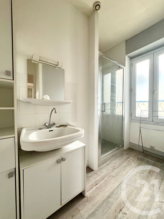 Appartement F2 à louer - 2 pièces - 66.0 m2 - CHATEAUNEUF SUR LOIRE - 45 - CENTRE - Century 21 Trois Rois