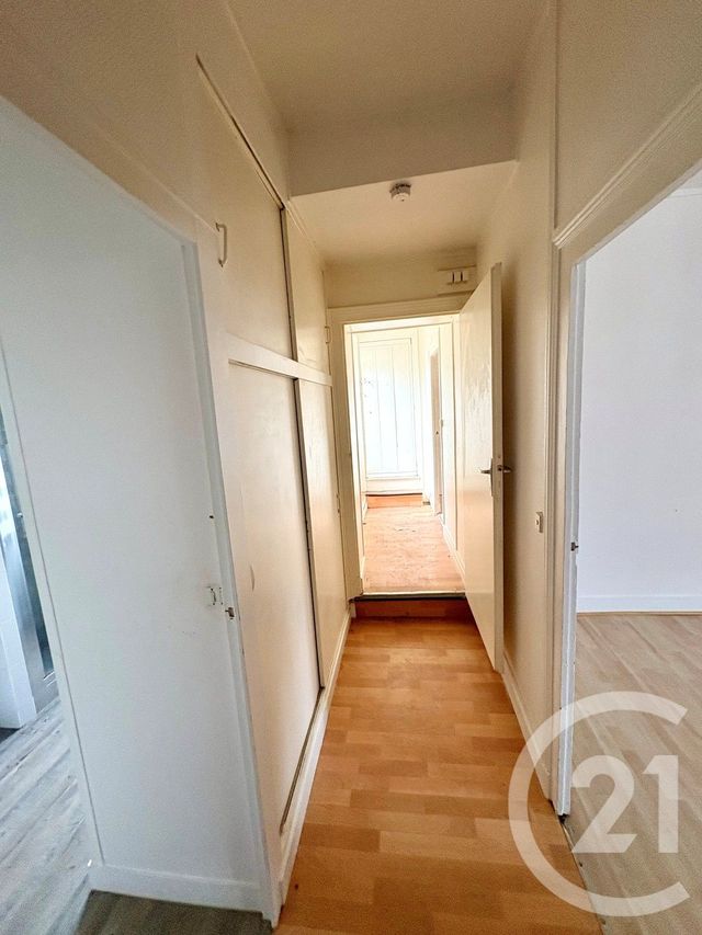 Appartement F2 à louer - 2 pièces - 66.0 m2 - CHATEAUNEUF SUR LOIRE - 45 - CENTRE - Century 21 Trois Rois