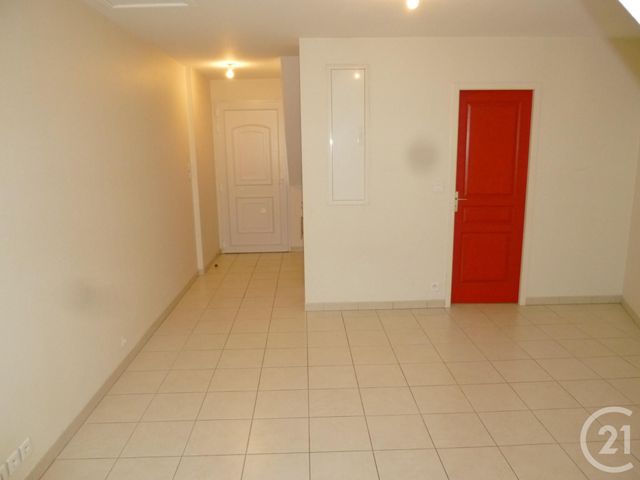 Appartement Studio à louer - 1 pièce - 23.0 m2 - CHATEAUNEUF SUR LOIRE - 45 - CENTRE - Century 21 Trois Rois