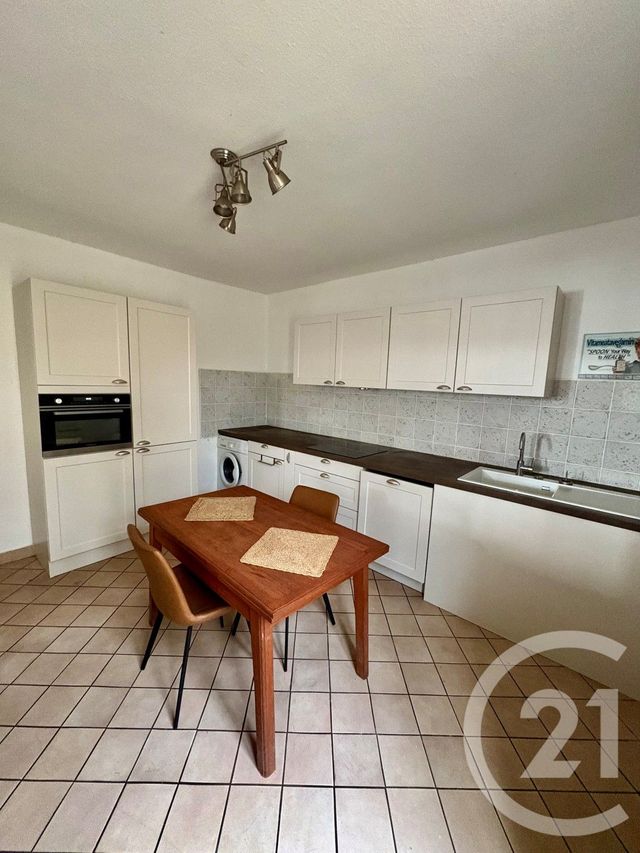 maison à louer - 3 pièces - 62.0 m2 - CHATEAUNEUF SUR LOIRE - 45 - CENTRE - Century 21 Trois Rois