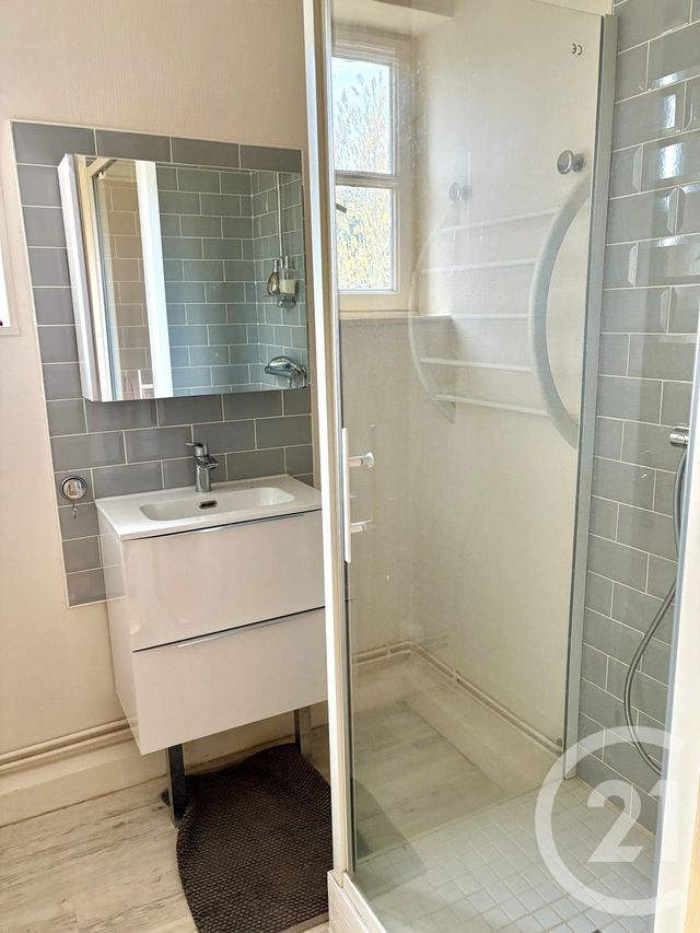 maison à louer - 3 pièces - 62.0 m2 - CHATEAUNEUF SUR LOIRE - 45 - CENTRE - Century 21 Trois Rois