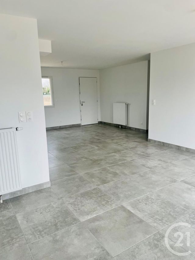 maison à louer - 4 pièces - 83.47 m2 - ST MARTIN D ABBAT - 45 - CENTRE - Century 21 Trois Rois