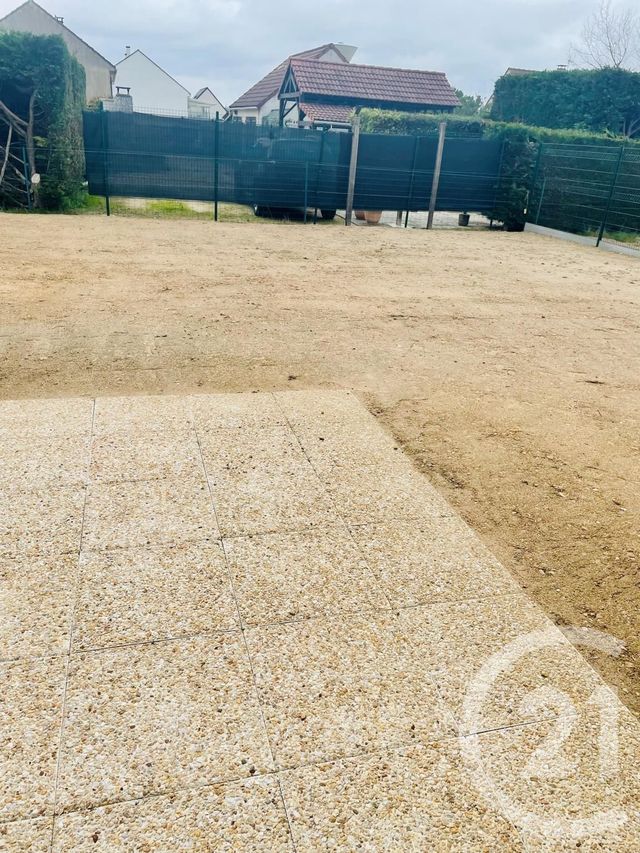 maison à louer - 4 pièces - 83.47 m2 - ST MARTIN D ABBAT - 45 - CENTRE - Century 21 Trois Rois