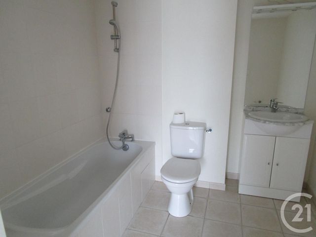 Appartement F1 à louer - 1 pièce - 29.1 m2 - CHATEAUNEUF SUR LOIRE - 45 - CENTRE - Century 21 Trois Rois