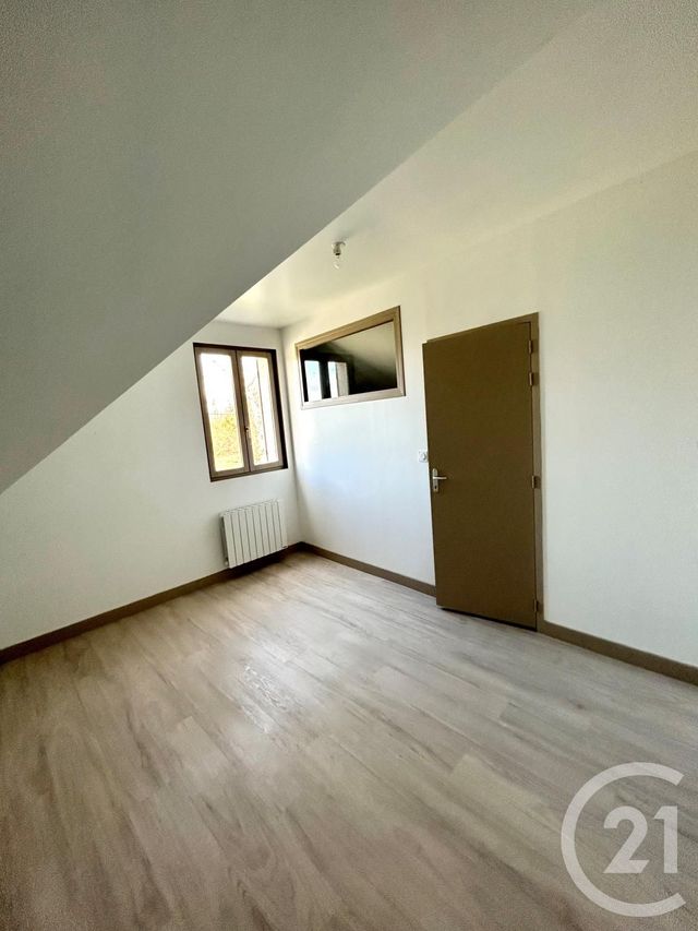 maison à louer - 5 pièces - 92.33 m2 - ST MARTIN D ABBAT - 45 - CENTRE - Century 21 Trois Rois