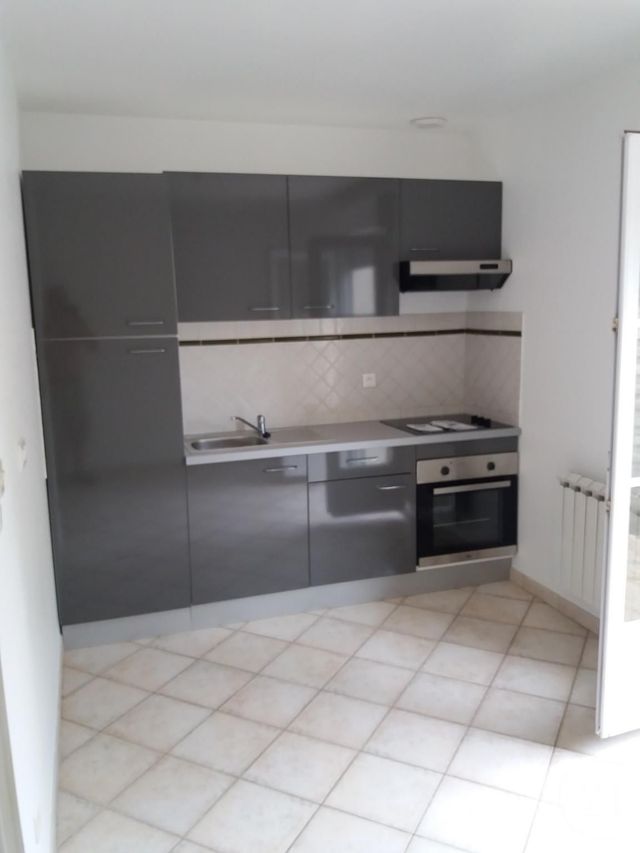 maison à louer - 3 pièces - 63.0 m2 - CHATEAUNEUF SUR LOIRE - 45 - CENTRE - Century 21 Trois Rois