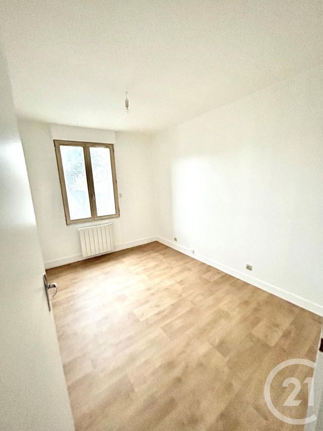 Appartement F3 à louer - 3 pièces - 55.0 m2 - CHATEAUNEUF SUR LOIRE - 45 - CENTRE - Century 21 Trois Rois