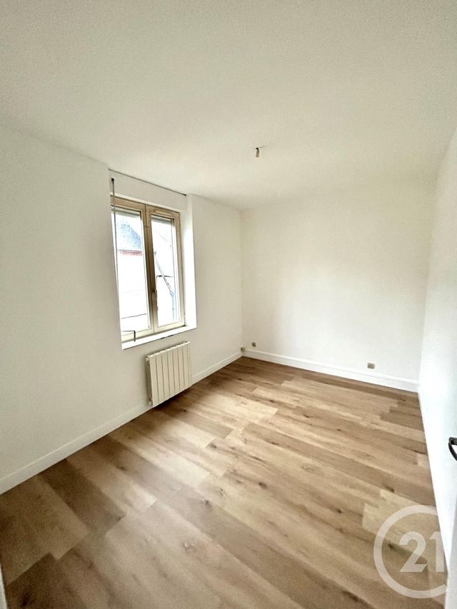 Appartement F3 à louer - 3 pièces - 55.0 m2 - CHATEAUNEUF SUR LOIRE - 45 - CENTRE - Century 21 Trois Rois