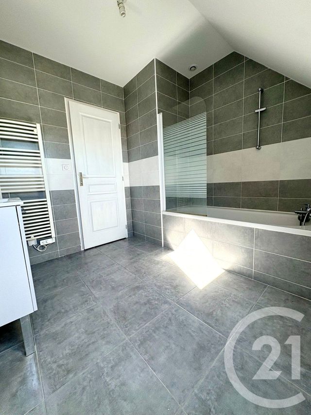 maison à louer - 4 pièces - 98.0 m2 - CHATEAUNEUF SUR LOIRE - 45 - CENTRE - Century 21 Trois Rois