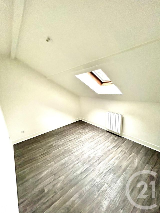 Appartement F2 à louer - 2 pièces - 26.0 m2 - CHATEAUNEUF SUR LOIRE - 45 - CENTRE - Century 21 Trois Rois