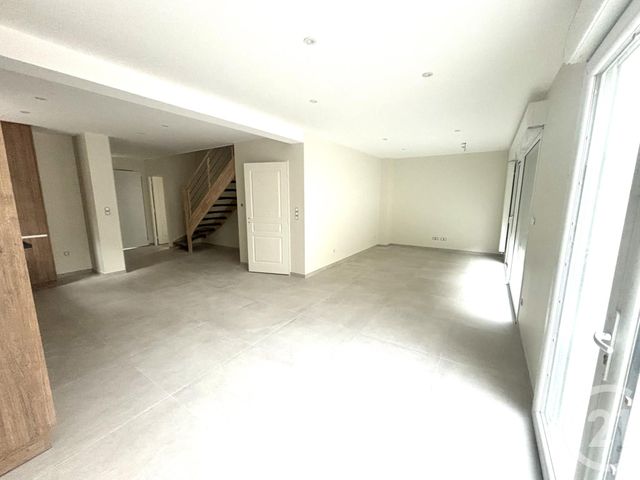 maison à louer - 5 pièces - 138.0 m2 - CHATEAUNEUF SUR LOIRE - 45 - CENTRE - Century 21 Trois Rois