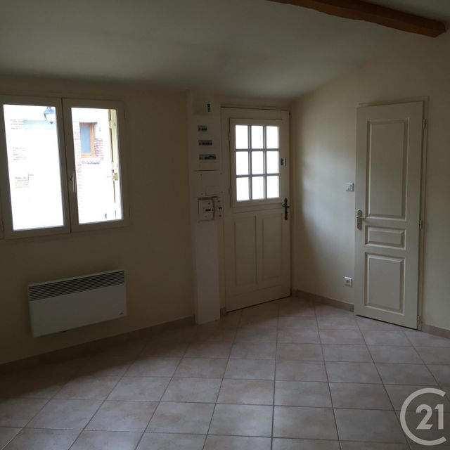Appartement F1 à louer - 1 pièce - 23.0 m2 - CHATEAUNEUF SUR LOIRE - 45 - CENTRE - Century 21 Trois Rois