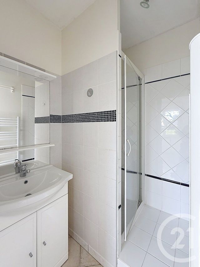 maison à vendre - 4 pièces - 81.57 m2 - CHATEAUNEUF SUR LOIRE - 45 - CENTRE - Century 21 Trois Rois