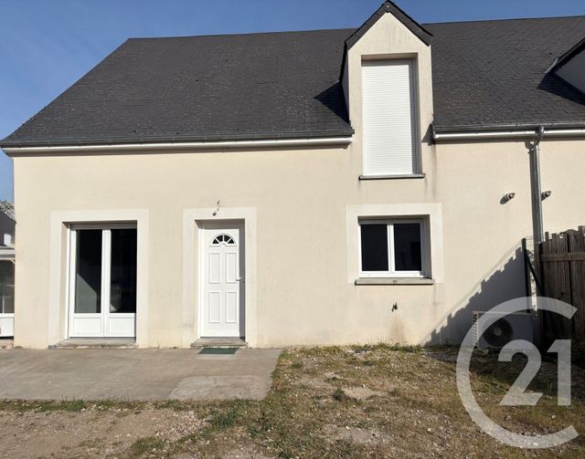 maison à louer - 3 pièces - 74.26 m2 - ST DENIS DE L HOTEL - 45 - CENTRE - Century 21 Trois Rois
