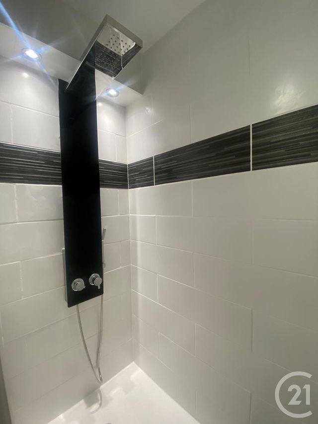 Appartement F2 à louer - 2 pièces - 39.2 m2 - ORLEANS - 45 - CENTRE - Century 21 Trois Rois