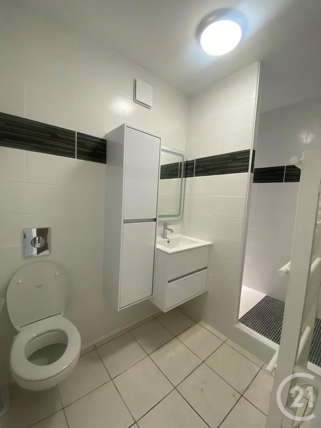 Appartement F2 à louer - 2 pièces - 39.2 m2 - ORLEANS - 45 - CENTRE - Century 21 Trois Rois