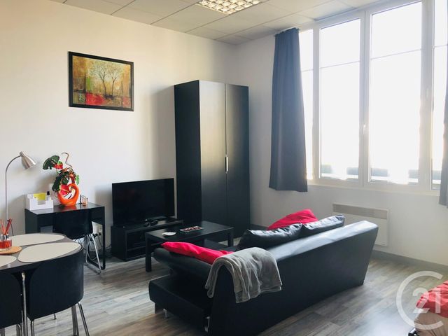 Appartement F1 à louer - 1 pièce - 35.84 m2 - CHATEAUNEUF SUR LOIRE - 45 - CENTRE - Century 21 Trois Rois