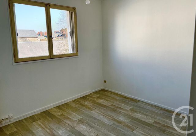 Appartement F3 à louer - 3 pièces - 66.24 m2 - CHATEAUNEUF SUR LOIRE - 45 - CENTRE - Century 21 Trois Rois