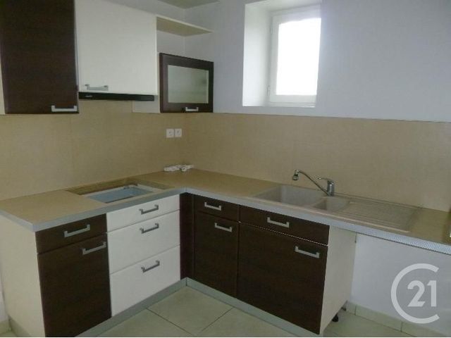 maison à louer - 4 pièces - 120.0 m2 - ST BENOIT SUR LOIRE - 45 - CENTRE - Century 21 Trois Rois