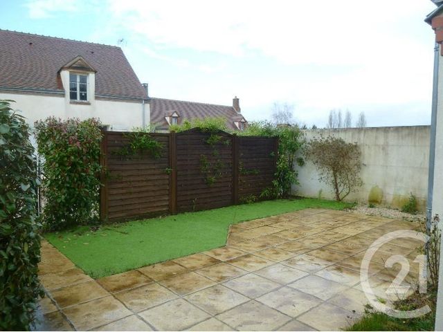 maison à louer - 4 pièces - 120.0 m2 - ST BENOIT SUR LOIRE - 45 - CENTRE - Century 21 Trois Rois