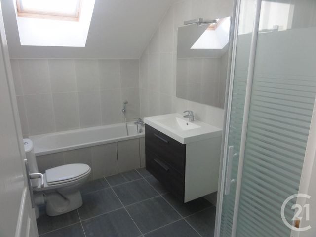 maison à louer - 4 pièces - 84.0 m2 - CHATEAUNEUF SUR LOIRE - 45 - CENTRE - Century 21 Trois Rois