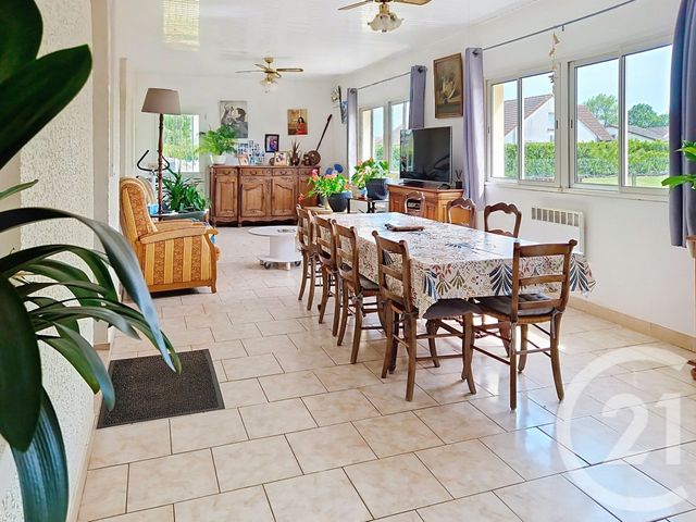 maison à vendre - 6 pièces - 171.0 m2 - ST MARTIN D ABBAT - 45 - CENTRE - Century 21 Trois Rois