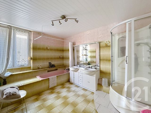 maison à vendre - 8 pièces - 224.6 m2 - VITRY AUX LOGES - 45 - CENTRE - Century 21 Trois Rois