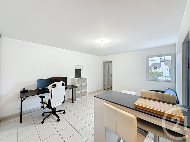 Appartement F2 à vendre - 2 pièces - 38.14 m2 - CHATEAUNEUF SUR LOIRE - 45 - CENTRE - Century 21 Trois Rois