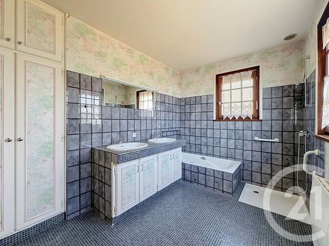 maison à vendre - 5 pièces - 146.55 m2 - CHATEAUNEUF SUR LOIRE - 45 - CENTRE - Century 21 Trois Rois