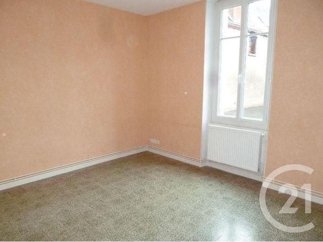 Appartement F3 à louer - 3 pièces - 83.0 m2 - ST BENOIT SUR LOIRE - 45 - CENTRE - Century 21 Trois Rois