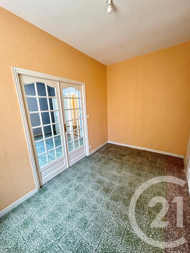 Appartement F3 à louer - 3 pièces - 83.0 m2 - ST BENOIT SUR LOIRE - 45 - CENTRE - Century 21 Trois Rois