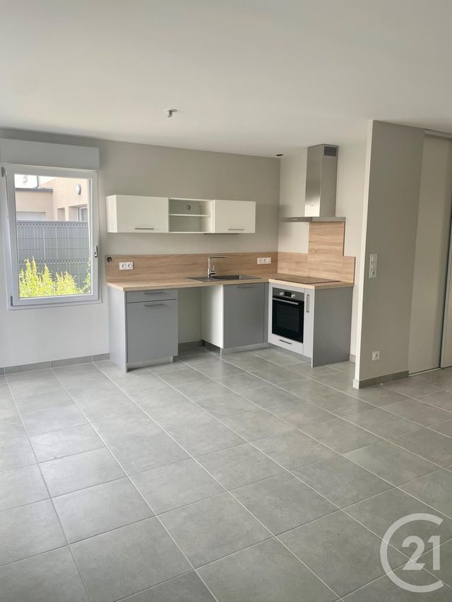 maison à louer - 3 pièces - 63.66 m2 - ST JEAN DE BRAYE - 45 - CENTRE - Century 21 Trois Rois