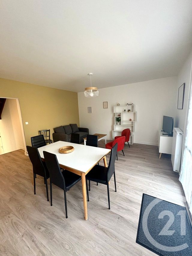 maison à louer - 4 pièces - 78.84 m2 - CHATEAUNEUF SUR LOIRE - 45 - CENTRE - Century 21 Trois Rois