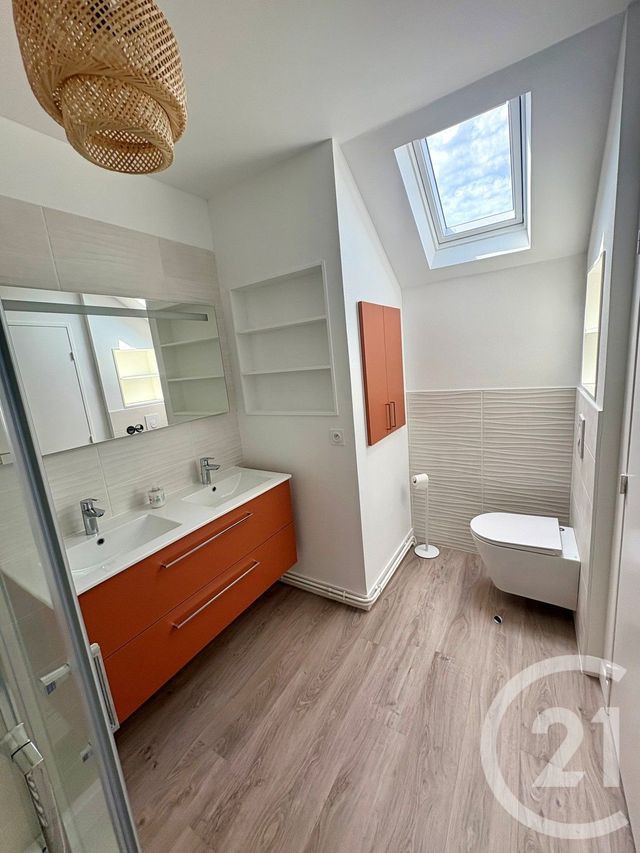 maison à louer - 4 pièces - 78.84 m2 - CHATEAUNEUF SUR LOIRE - 45 - CENTRE - Century 21 Trois Rois