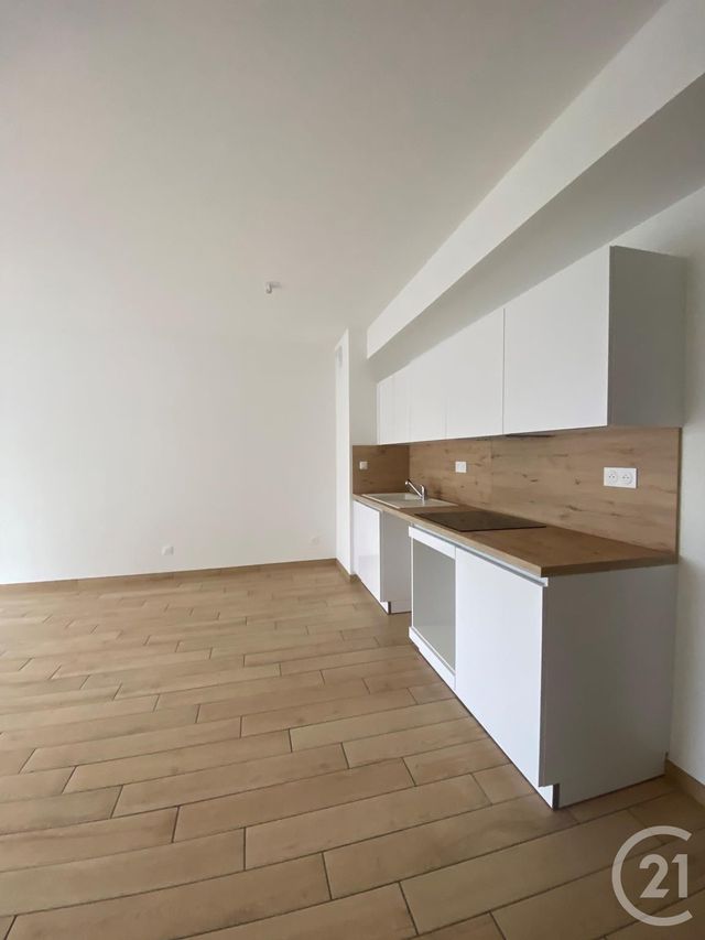Appartement F3 à louer - 3 pièces - 60.76 m2 - ORLEANS - 45 - CENTRE - Century 21 Trois Rois