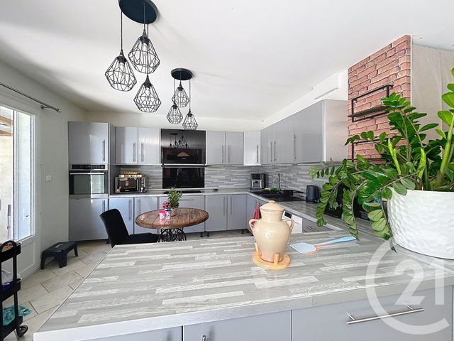 maison à vendre - 4 pièces - 119.0 m2 - ST MARTIN D ABBAT - 45 - CENTRE - Century 21 Trois Rois