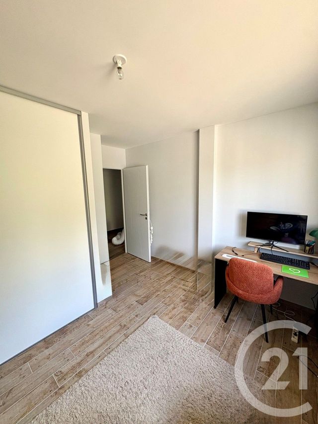 maison à louer - 4 pièces - 113.0 m2 - CHATEAUNEUF SUR LOIRE - 45 - CENTRE - Century 21 Trois Rois