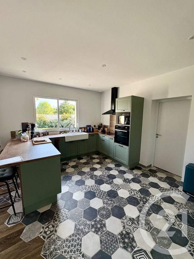 maison à louer - 4 pièces - 113.0 m2 - CHATEAUNEUF SUR LOIRE - 45 - CENTRE - Century 21 Trois Rois