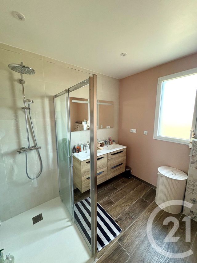 maison à louer - 4 pièces - 113.0 m2 - CHATEAUNEUF SUR LOIRE - 45 - CENTRE - Century 21 Trois Rois