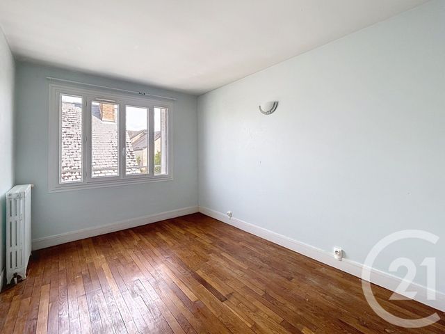 maison à vendre - 7 pièces - 189.12 m2 - ST DENIS DE L HOTEL - 45 - CENTRE - Century 21 Trois Rois